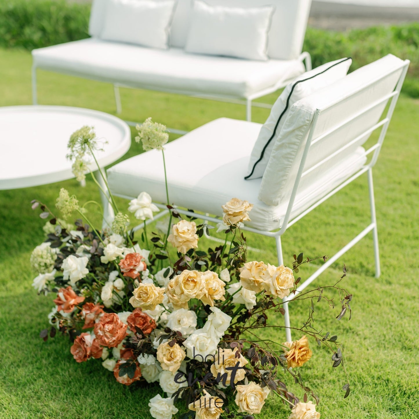Mykonos Set White Round