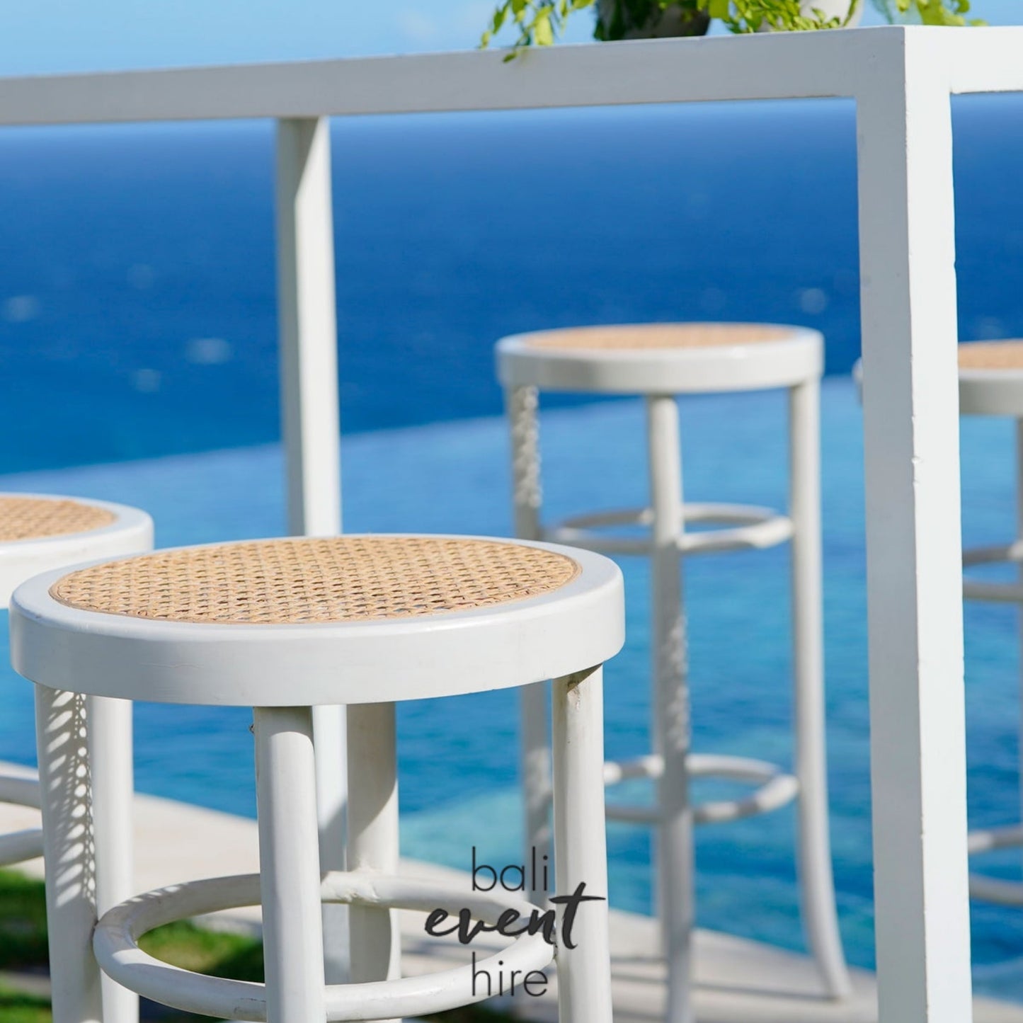Amalfi Bar Set White