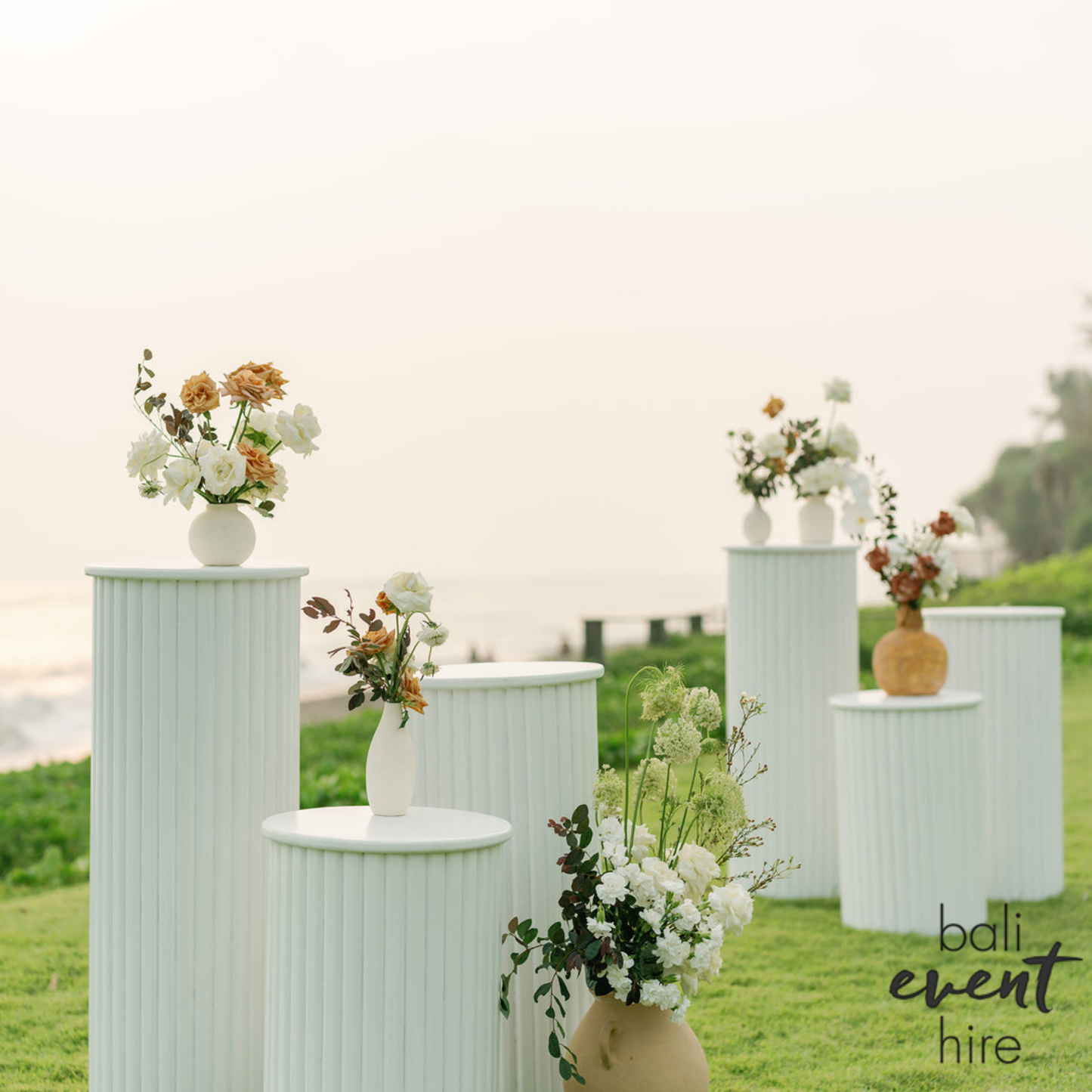 Plinth Set White