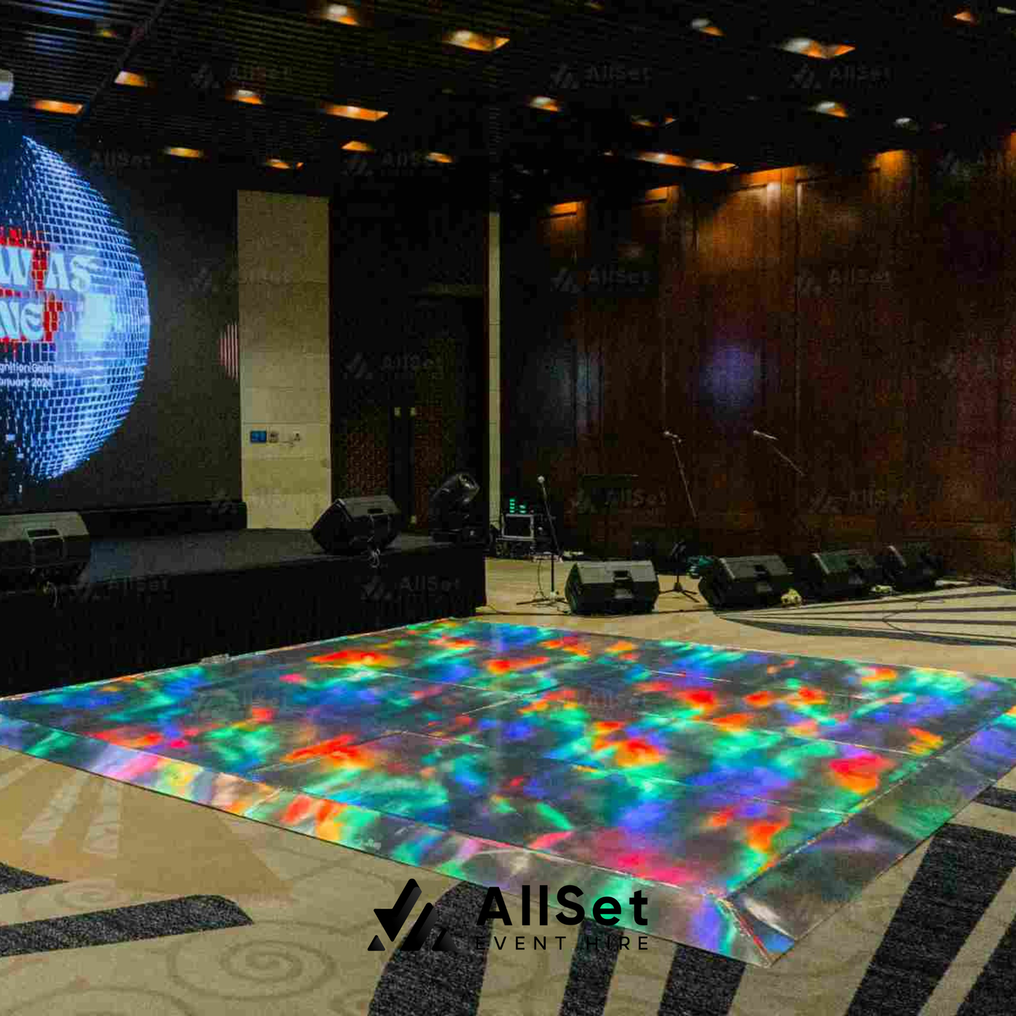 Holographic Dance Floor